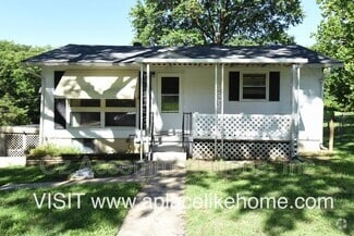 Building Photo - 3034 N 84th Terrace
