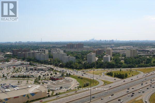 Building Photo - 125 Village Green Square