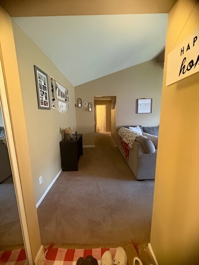 Foto del edificio - 924 Westbrooke Way