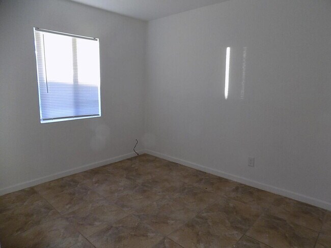 Foto del edificio - 27066 20 Mule Team Rd