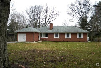 Building Photo - 2010 S Race St