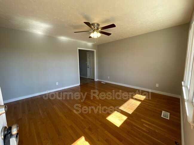 Foto del edificio - 7628 Southgate Rd