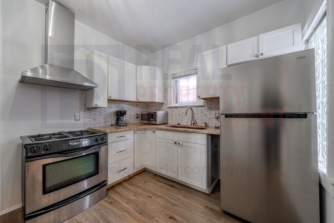 Building Photo - Fully remodeled 4 BR, 1 BA single family home