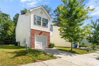 Building Photo - 2383 Hackamore Dr