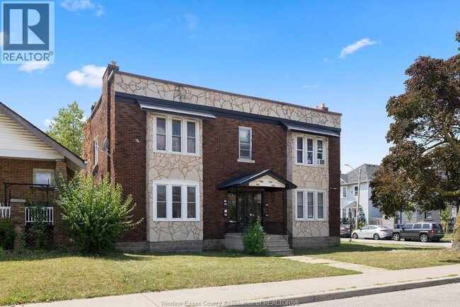 Building Photo - 1107 Pelissier St