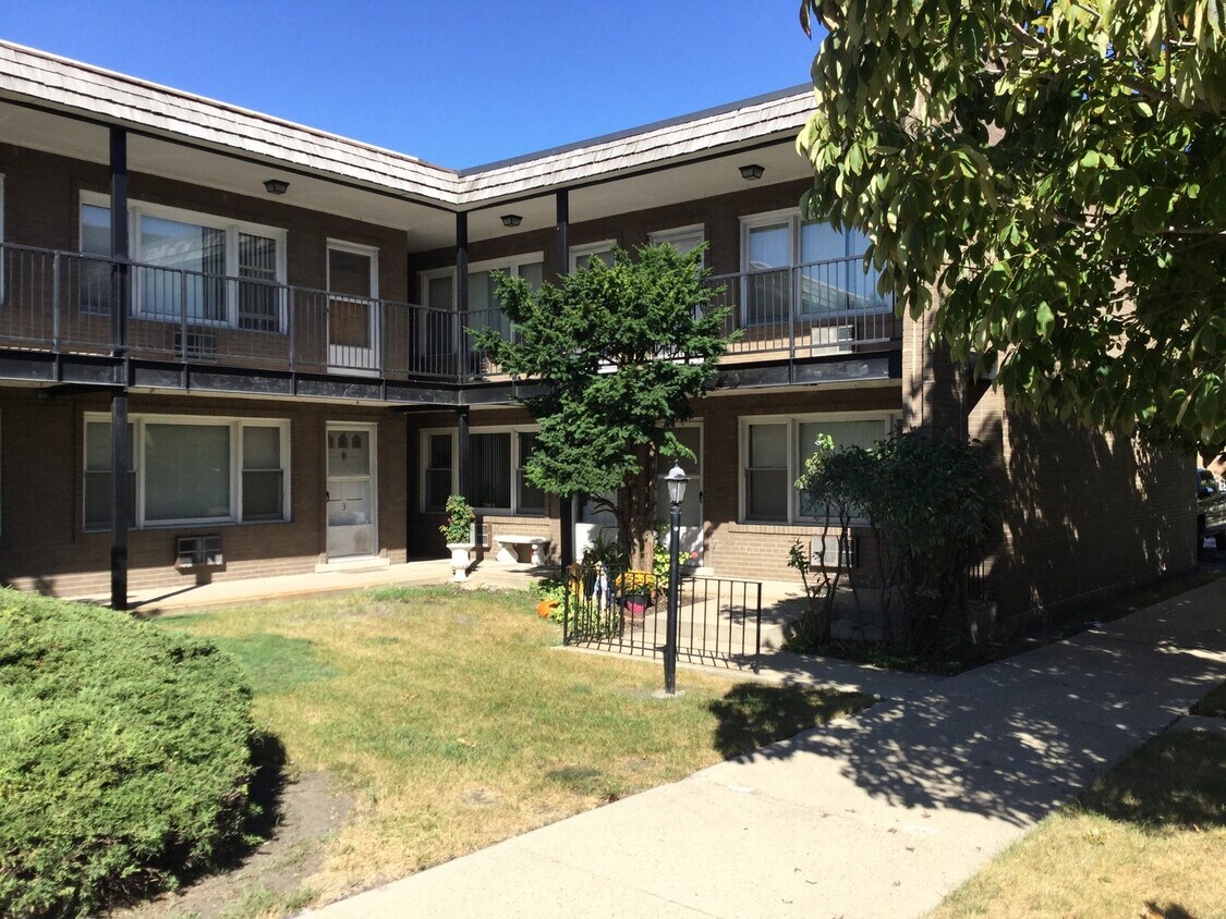 5640 S Archer Ave Unit 8, Chicago, IL 60638 Condo for Rent in Chicago