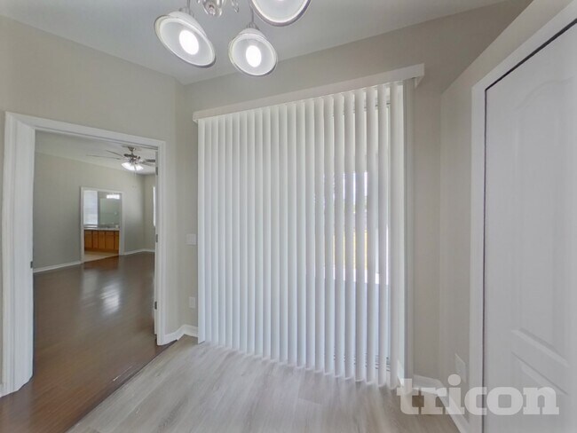 Foto del edificio - 9346 Black Thorn Loop