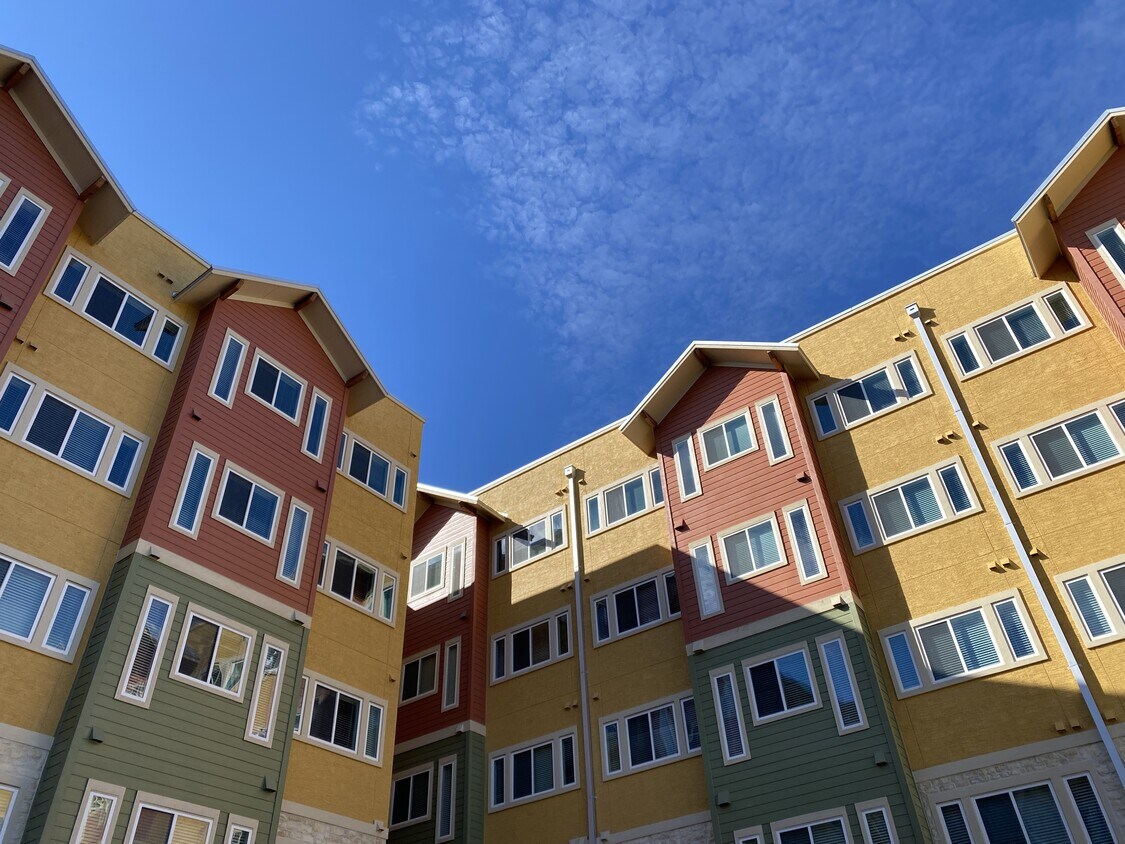 Foto del edificio - 111 Ames Ave