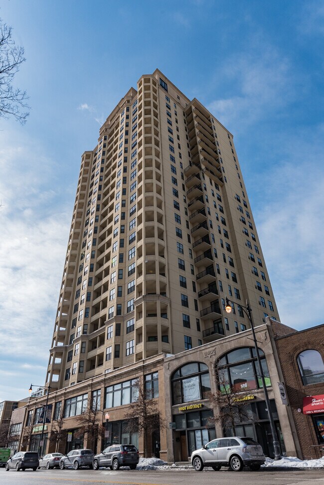 Building Photo - 1464 S Michigan Ave