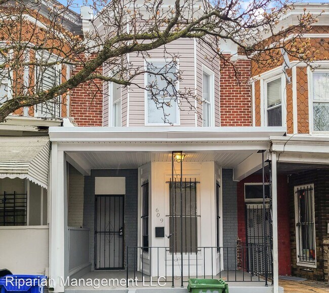 Building Photo - 3 br, 1 bath House - 609 Denison Street