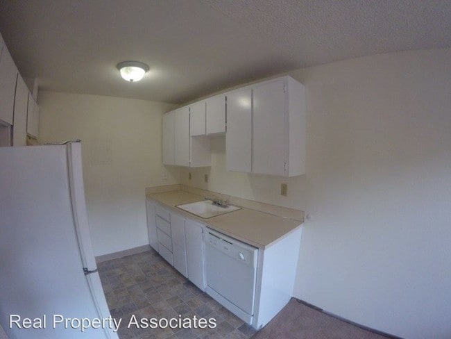 Building Photo - 527 Forsyth Ln
