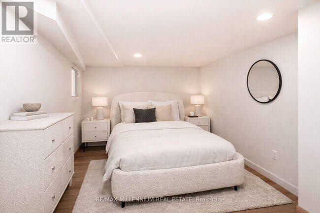 Photo du bâtiment - 533 Beresford Ave