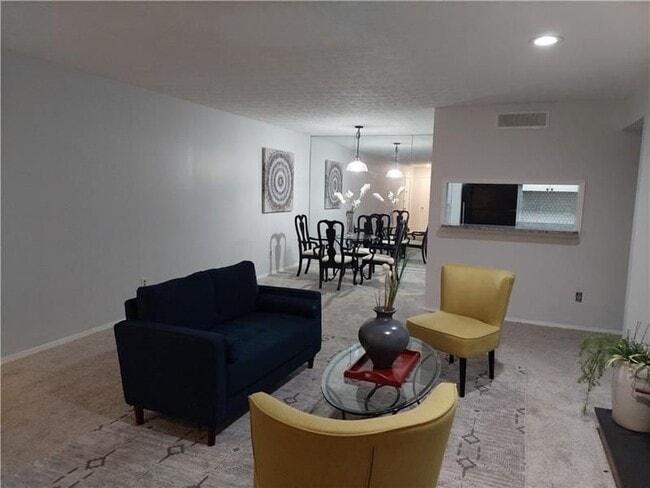 Foto del edificio - 1003 Dunbar Dr