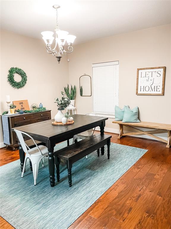 Building Photo - 2202 E 9th St