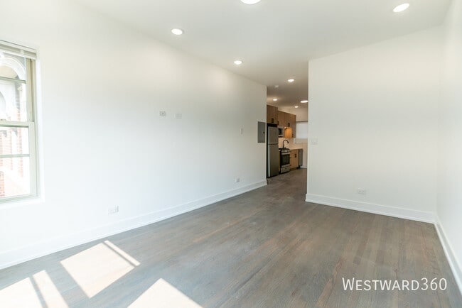 Foto del edificio - 6209 N Glenwood Ave