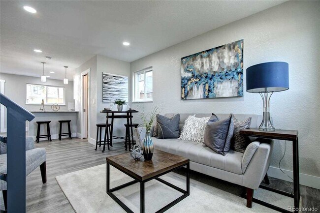 Living Room, Open Concept - 2112 S Lincoln St