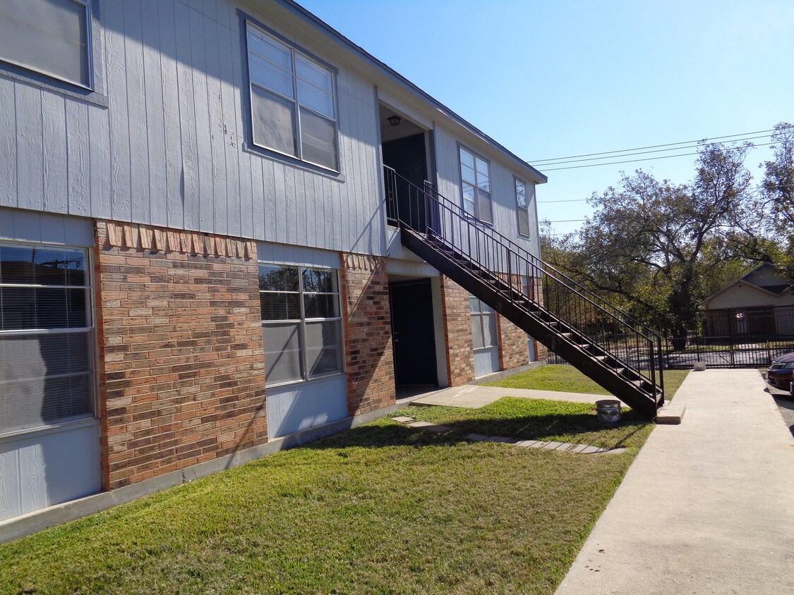 Foto del edificio - 2617 Cole Ave
