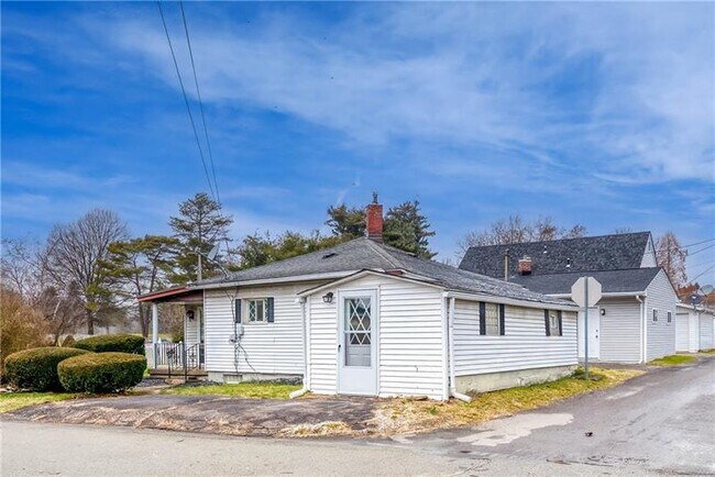 Building Photo - 1300 Dallas Ave