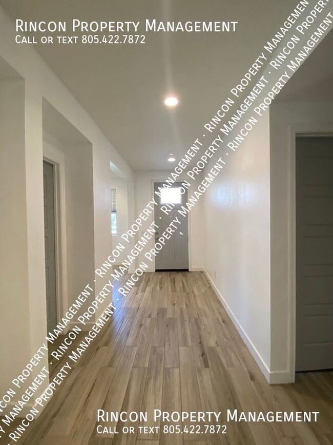 Building Photo - Gorgeous 4 Bedroom Home + Loft  **The Farm...