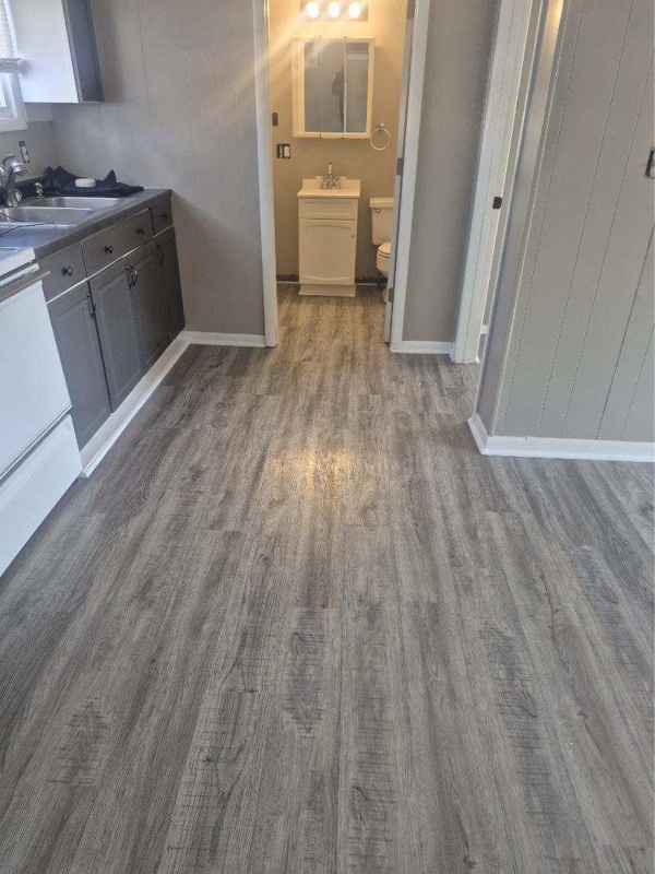 Building Photo - 304 E Lehr Ave