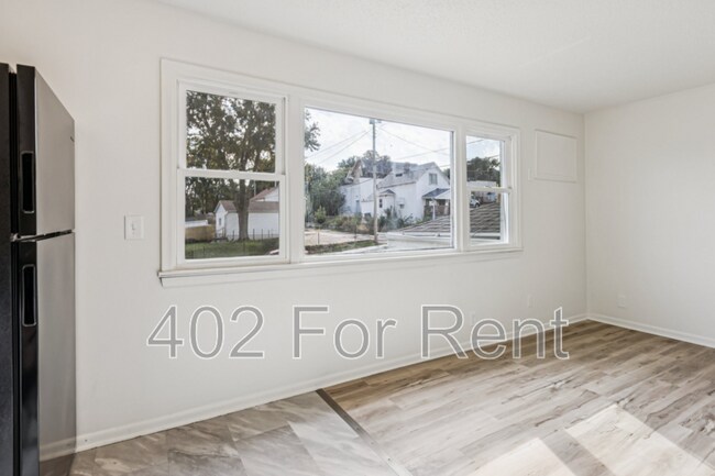 Building Photo - 1056 S 29th St