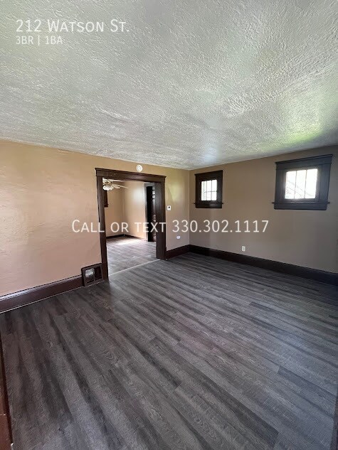 Building Photo - 212 Watson St