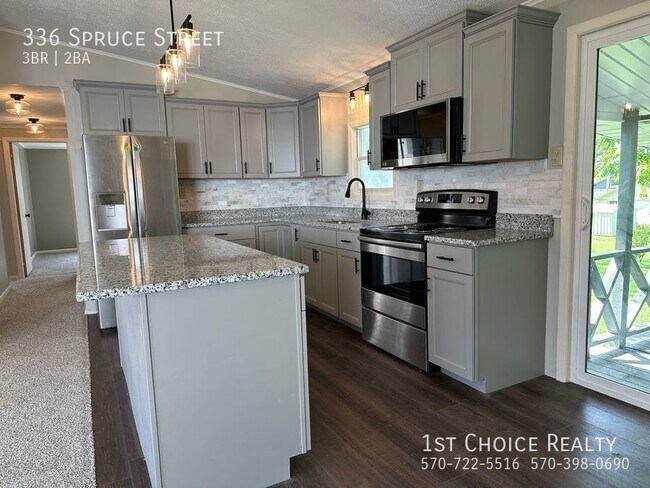 Foto del edificio - Beautiful remodeled house for rent!