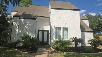 Building Photo - 11302 Cedar Creek Dr