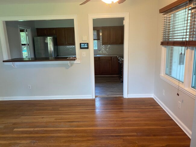 Building Photo - 2309 Scheper Ln
