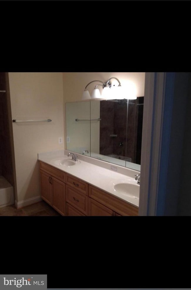 Foto del edificio - 21800 Westminster Pl