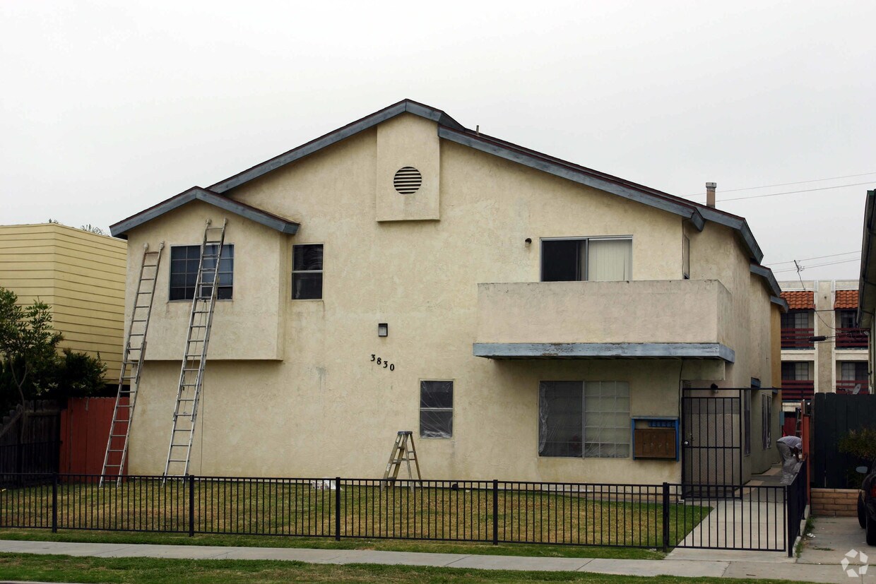 Building Photo - 3830 35th St