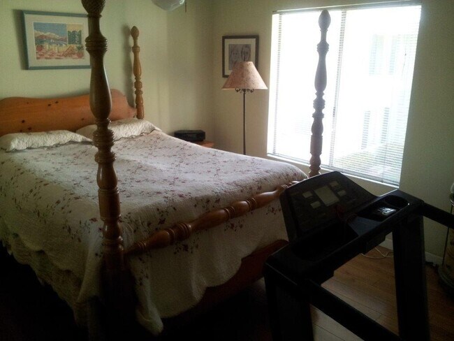 Foto del edificio - 12100 Montecito Rd