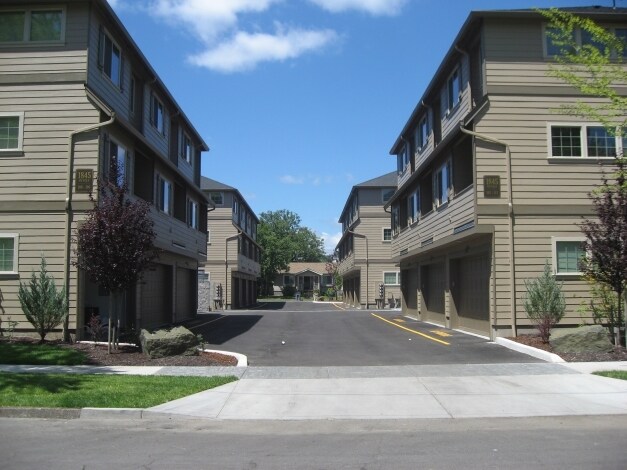 Building Photo - 18th Street Commons