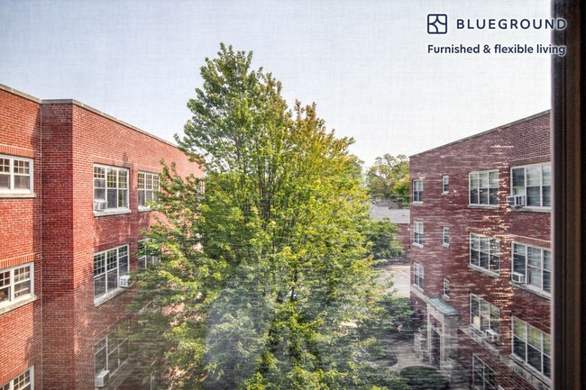 Building Photo - 2752 Hampton Pkwy
