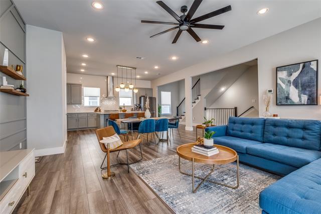 Foto principal - 2645 Carolwood Ln