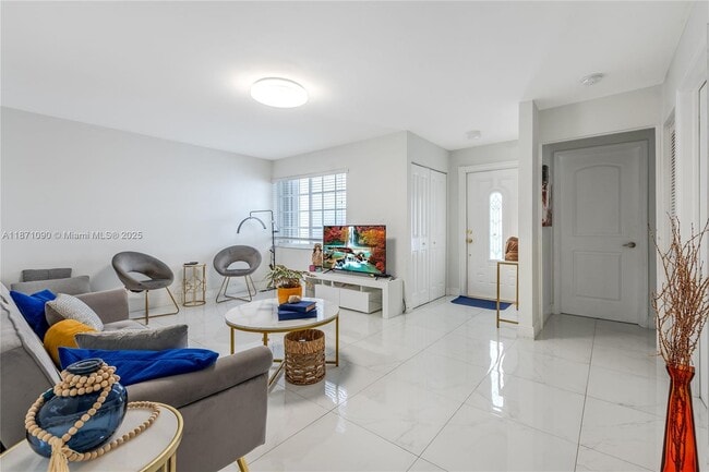 Building Photo - 11451 SW 5th St