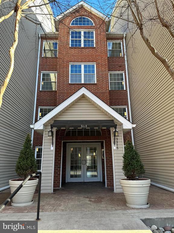 Building Photo - 3315 Wyndham Cir