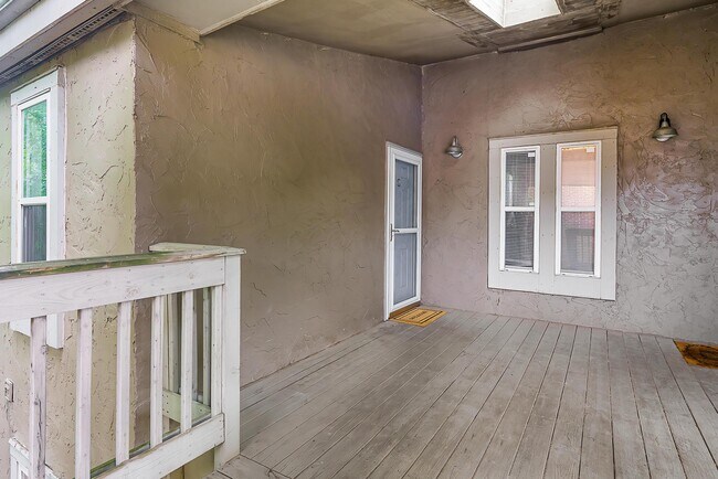 Foto del edificio - 945 Quay Ave