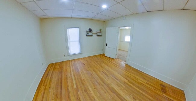 Building Photo - 3D Tour Available - 2 BLOCKS TO CAMPUS or AGGIEVILLE + Two Sets of Washers & Dryers + Two Kitchen...