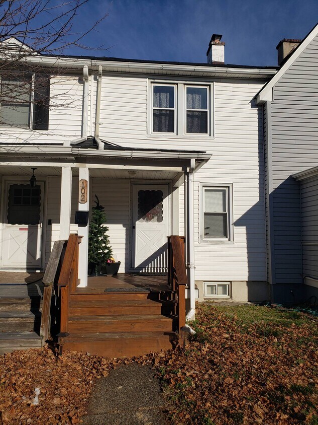 Primary Photo - 102 Baltimore Ave