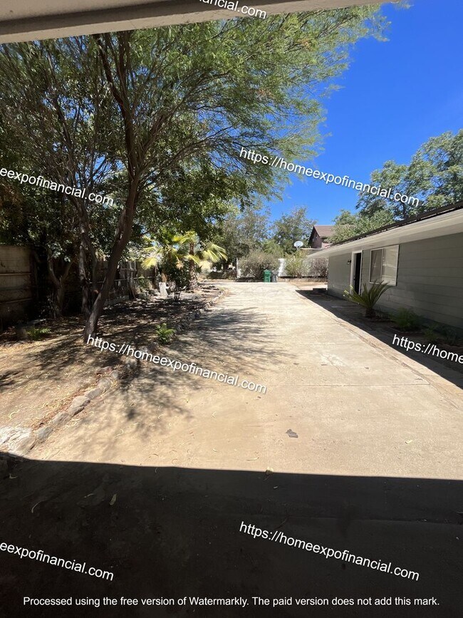Building Photo - Nice Home For Rent