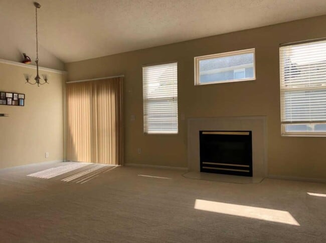 Building Photo - 4175 E Village Dr