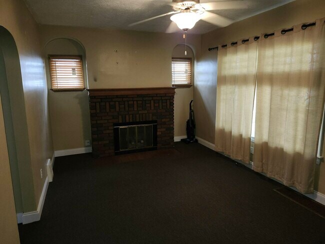Foto del edificio - 4646 E 86th St