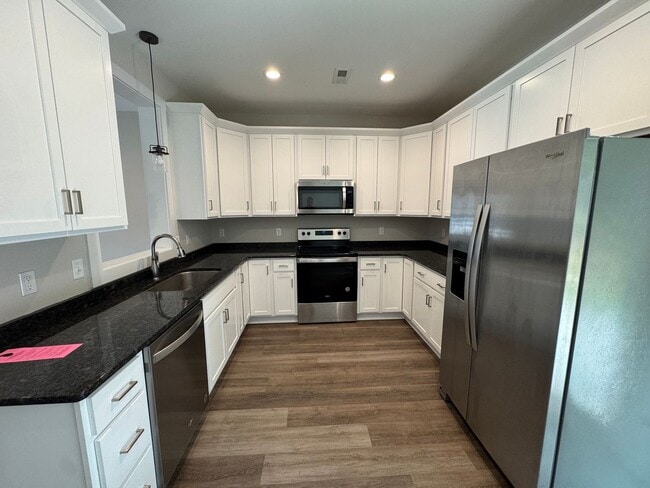 Building Photo - End Unit Luxury Townhouse in Campbell County