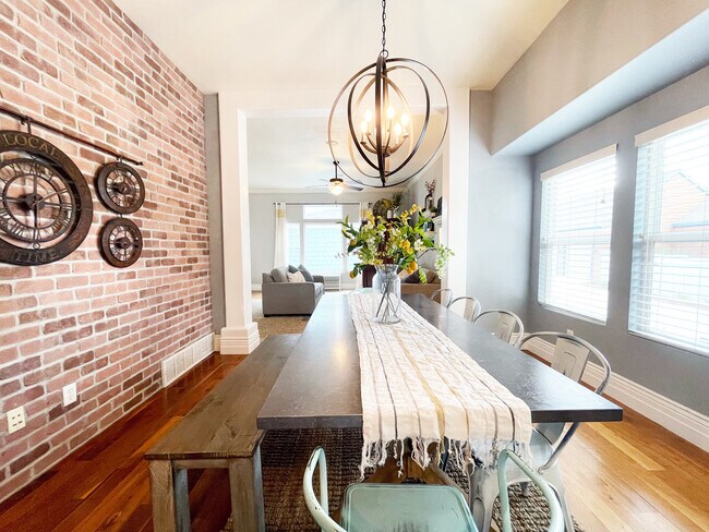 Dining Room - 11094 S Topview Rd