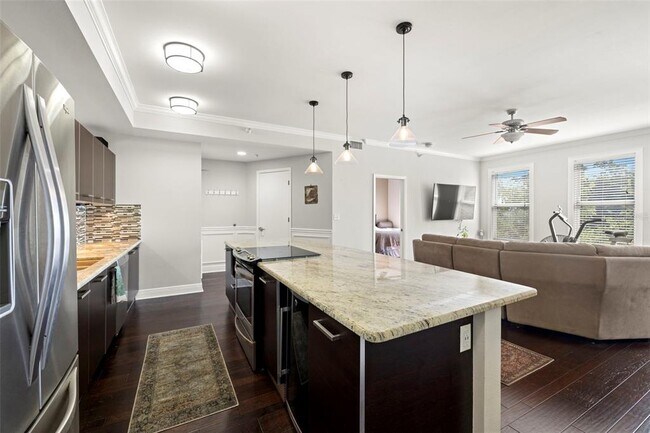 Foto del edificio - 205 5th Ave N