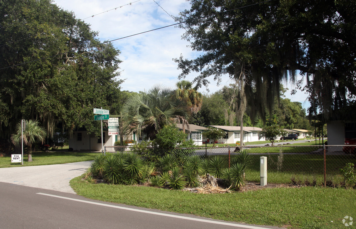 Building Photo - 1130 Jungle Ct