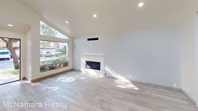 Foto del edificio - 3 br, 2 bath House - 63 Linda Lane