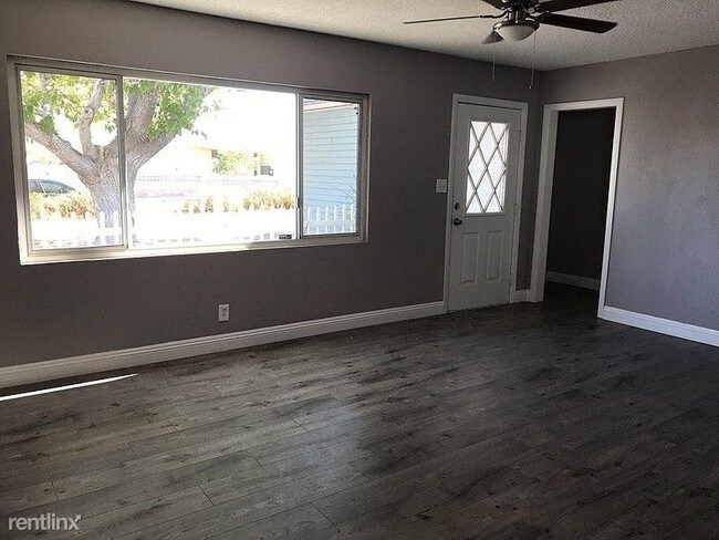 Building Photo - 3 br, 1 bath House - 111 Ivy Street