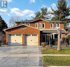 Building Photo - 3441 Sanderling Crescent